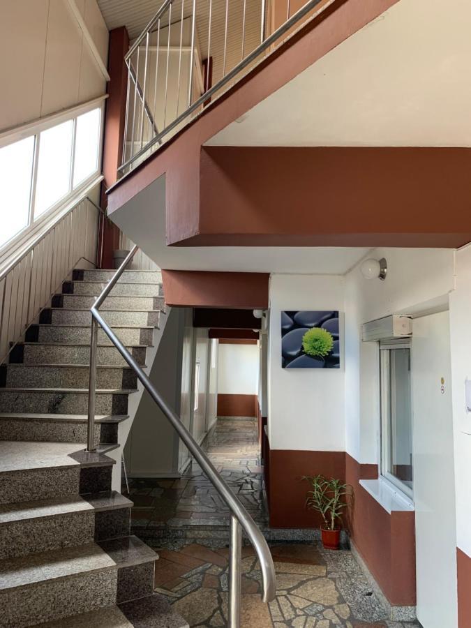 Rooms Low Price 소포트 외부 사진